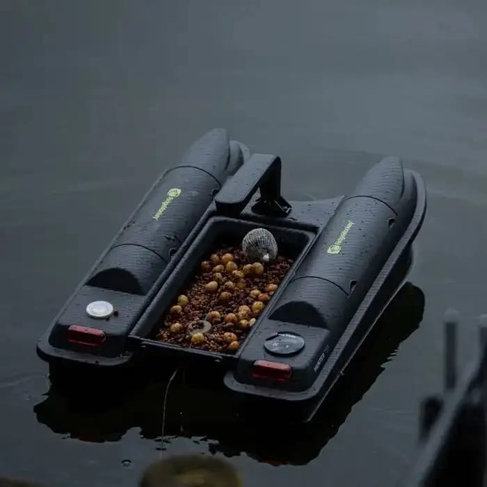 Een voerboot is onmisbaar in de huidige visserij?