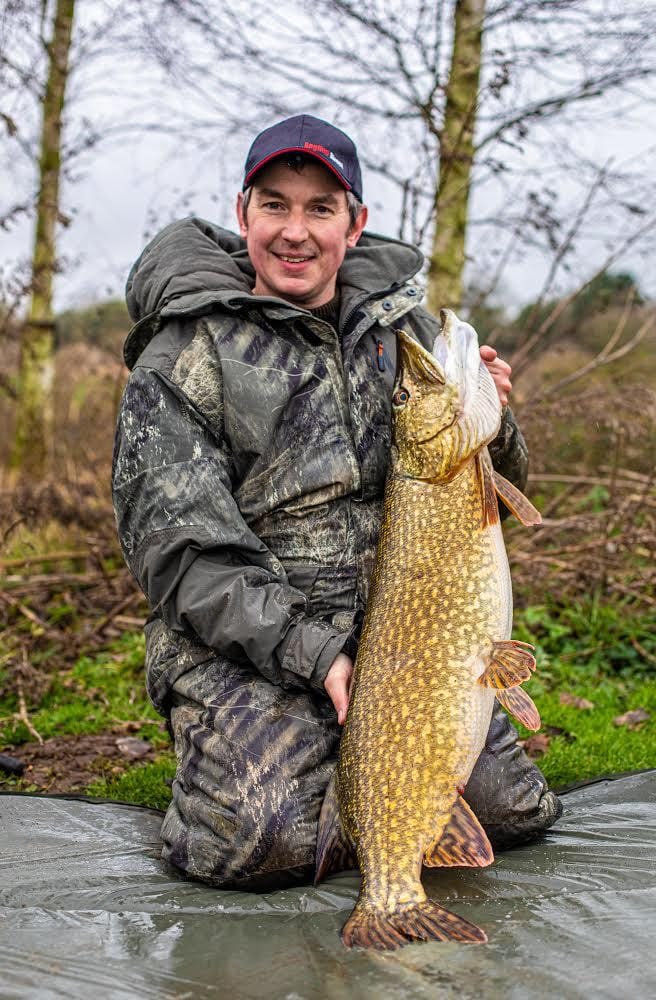 Phil Spinks- Snoek Vissen