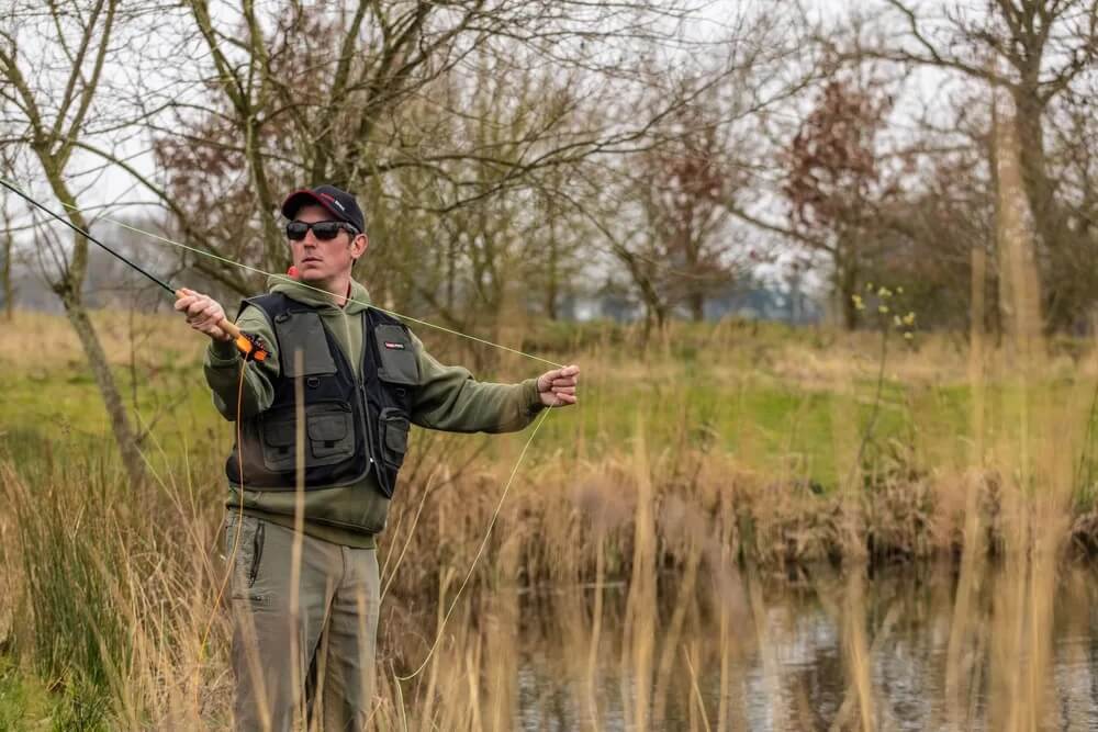 Comment Organiser une Journée de Pêche à la Mouche ?