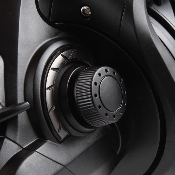 Daiwa Black Widow 25A Reel Close Up 5