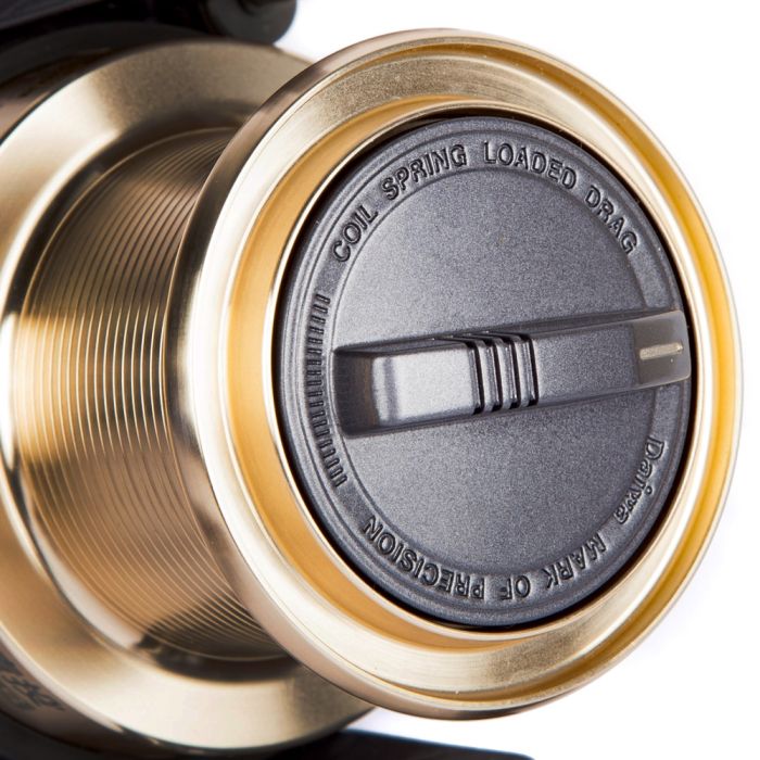 Daiwa Tournament-S Reel (Reels) Close Up 1