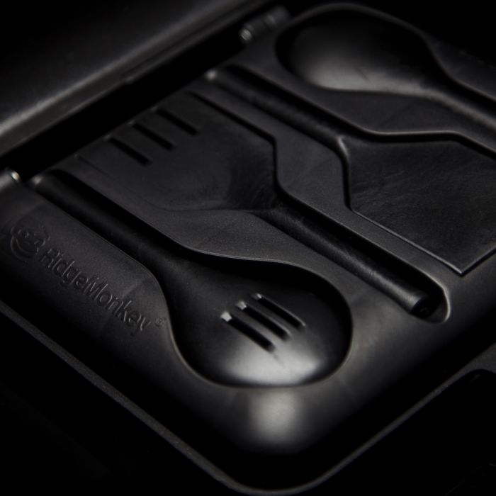 RidgeMonkey Deep Fill Sandwich Toaster XL with utensil MK2 6