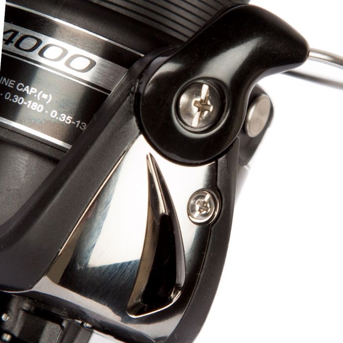 Shimano Baitrunner ST FB Reel 4000FB Close Up 5