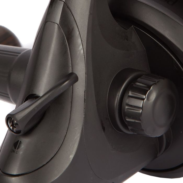 Wychwood Riot Big Pit Reel Black Close Up 5